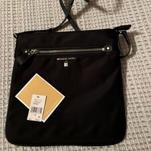 Michael Kors Kelsey Crossbody